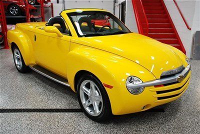 2003 chevrolet ssr super sport roadster 5,000 actual miles carfax certified wow!