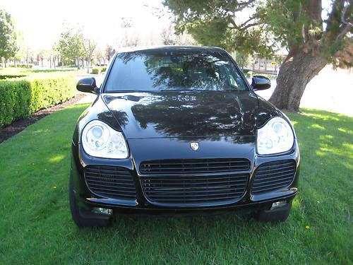 Black/black/black porsche cayenne turbo