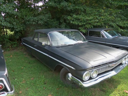 1961 chevy 2-door bel-air