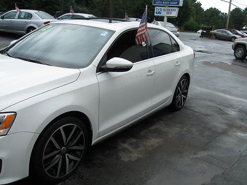2012 VW Jetta Sedan 2.0; 4 Cylinder Engine! Great Fuel Economy! ONE OWNER, image 7