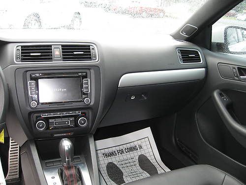 2012 VW Jetta Sedan 2.0; 4 Cylinder Engine! Great Fuel Economy! ONE OWNER, image 15