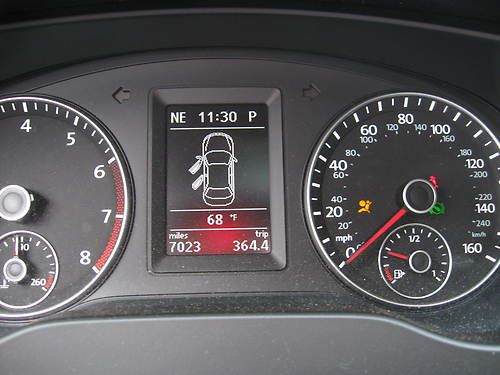 2012 VW Jetta Sedan 2.0; 4 Cylinder Engine! Great Fuel Economy! ONE OWNER, image 18