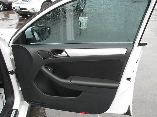 2012 VW Jetta Sedan 2.0; 4 Cylinder Engine! Great Fuel Economy! ONE OWNER, image 21