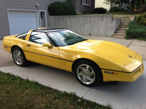 1988 Chevrolet Corvette 64,677 miles, 5.7L, 4+3 manual, yellow, 1 of 578 built, image 2