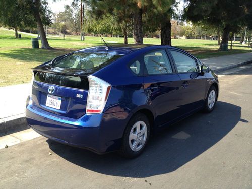2010 toyota prius base hatchback 4-door 1.8l