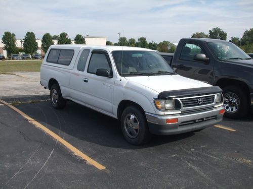 1996 toyota tacoma dlx extended cab pickup 2-door 2.4l