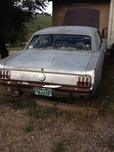 1966 mustang c code coupe. factory disk brakes, factory deluxe "pony" interior