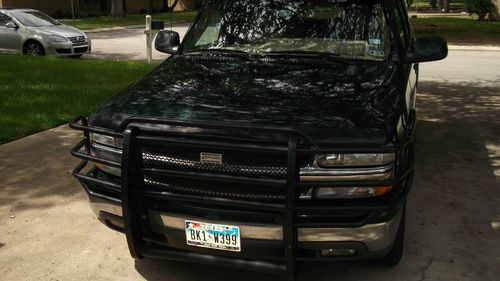 2003 chevrolet tahoe lt vortec, one owner, never wrecked, dealer mantained