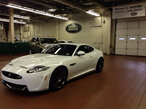 Jaguar xkr-s 550hp 186mph carbon fiber kit ,  20 wheels 1 owner only 2298 miles