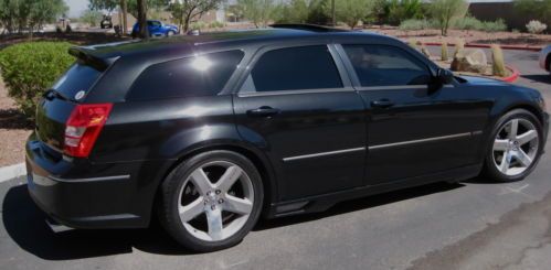 2006 dodge magnum srt8