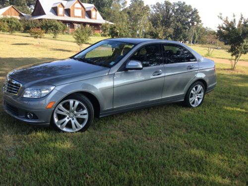 2008 mercedes-benz c300 luxury sedan 4-door 3.0l