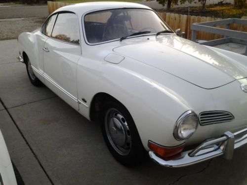 1971 volkswagen karmann ghia in good shape.......