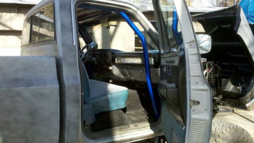 1984 CHEVY 3/4 TON 4X4 MONSTER TRUCK COMMERCIAL TRUCK AMERICA, image 4