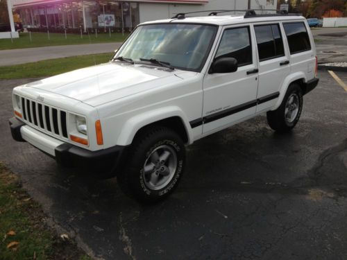 1999 jeep cherokee sport, 4door, 4x4, awesome eye-appeal-no reserve! rust free!