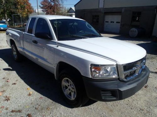 2008 dodge dakota sxt, rwd, salvage, damaged, runs and drives