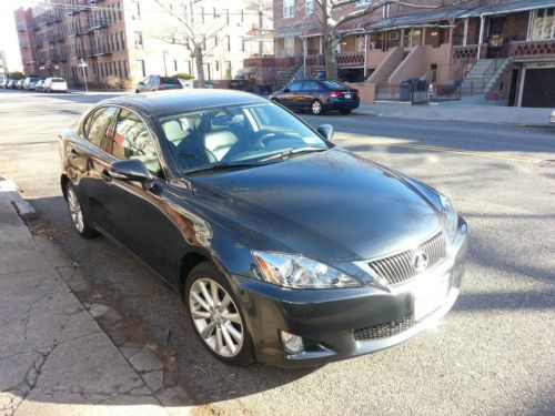 2010 lexus is250 base sedan 4-door 2.5l awd