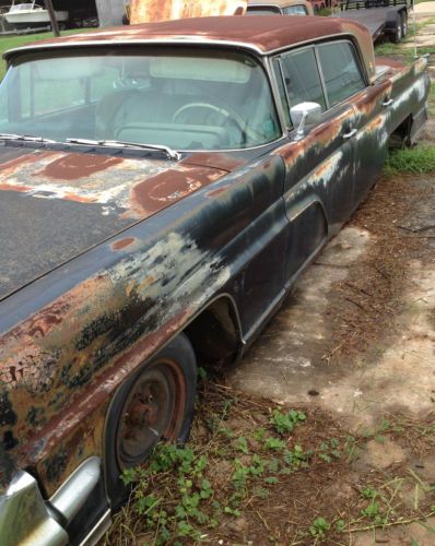 TWO 1959 Lincoln Continentals to Restore, image 2