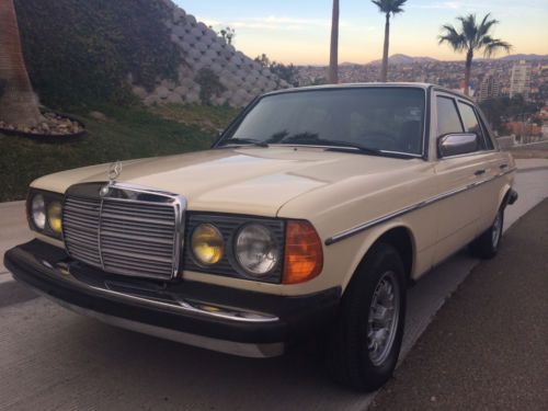 1985 mercedes-benz 300d base sedan 4-door 3.0l