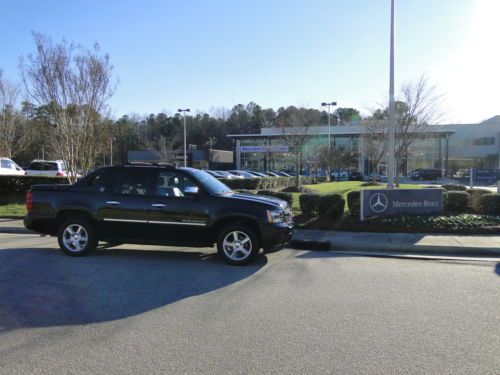 2008 chevrolet avalanche ltz black diamond one owner super clean inside and out.