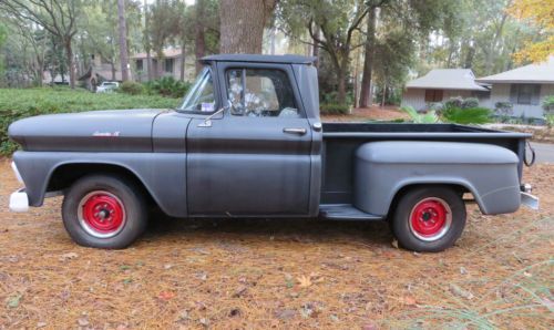 1961 Chevrolet C-10 Apache shortbed stepside, image 3