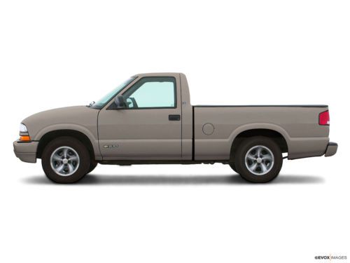 2001 chevrolet s10 base standard cab pickup 2-door 2.2l