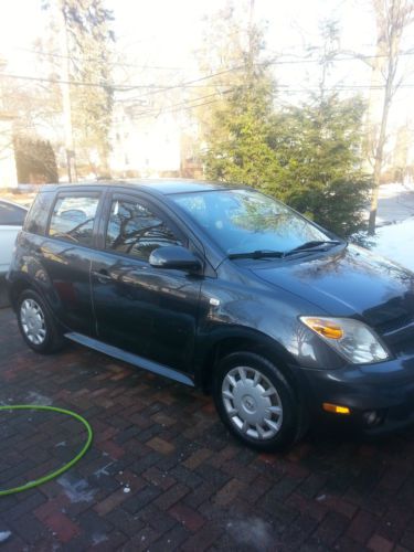 2006 scion xa stick fun and clean