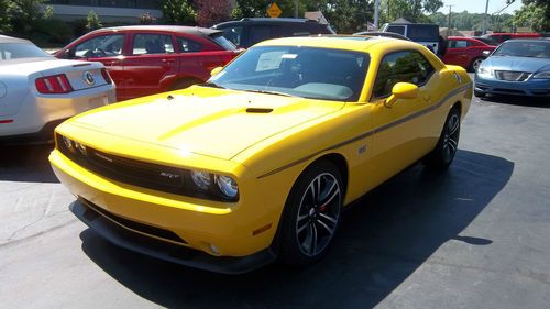 2012 dodge challenger srt8 yellow jacket stinger yellow new