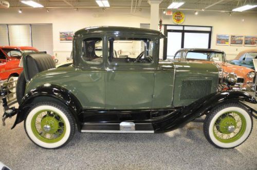 Beautiful 1930 ford model a coupe two tone green, handsome car show ready!!