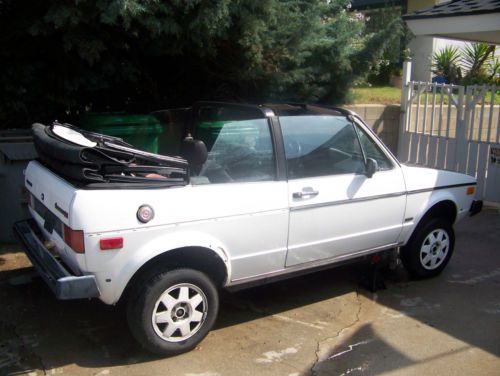 Classic 1982 vw cabriolet 1.6 fuel injection rare,solid body,solid engine look!!