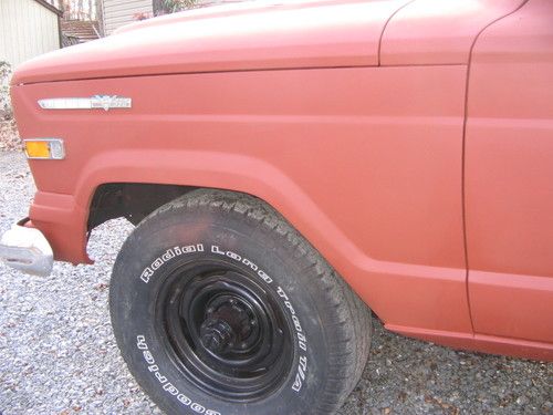 1970 jeep wagoneer 4x4 with lock-out hubs