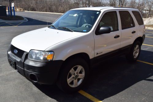 2005 ford escape hybrid 4x4 gas saver  runs great no reserve auction