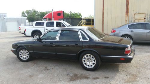 2001 jaguar xj8 base sedan 4-door 4.0l