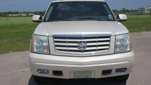 2005 cadillac escalade pearl white,clean title,rust free,navigation