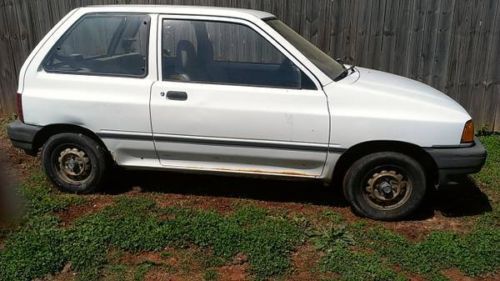 1991 ford festiva hatchback 2-door 1.3l  5-speed,  4cyl. clear title