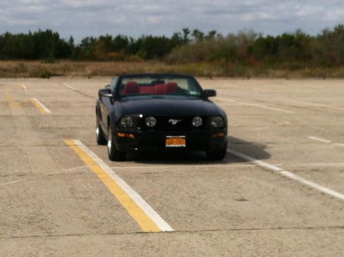 2005 mustang gt convertible