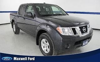 12 nissan frontier 4x4 crew cab sv, automatic, clean carfax, we finance!