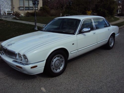 1999 jaguar xj8 vanden plas *52k super low miles* 1 owner* fully loaded* mint!!!