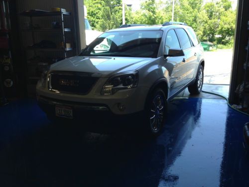 2010 gmc acadia slt sport utility 4-door 3.6l  awd original owner