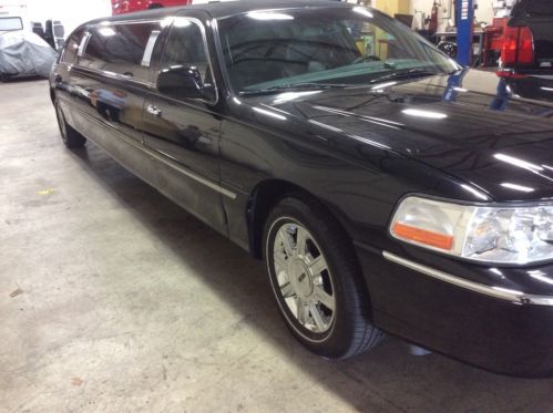 2007 lincoln town car stretched limousine 100&#034; 8 passengers
