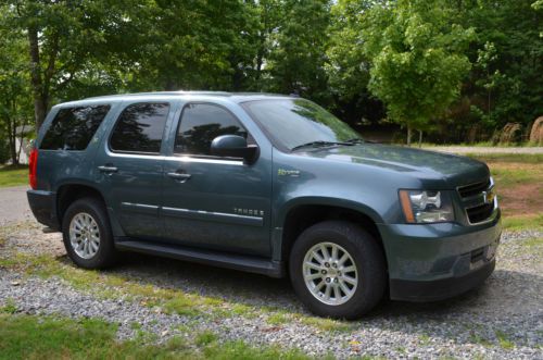 2009 chevrolet tahoe hybrid, better mpg then ltz with all the features