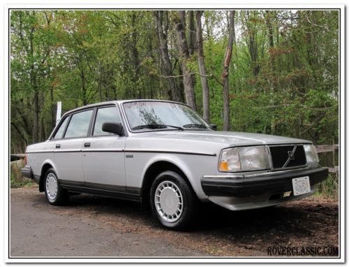 1990 volvo 240 ... 5spd manual gearbox ... 83,962 original miles