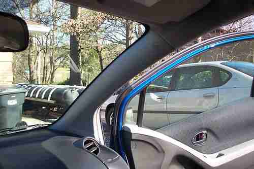 2010 Toyota Yaris Hatchback Salvage Rebuilt 33K Like New, image 2