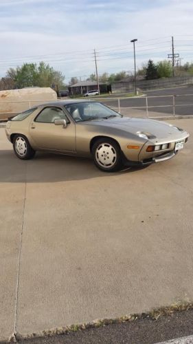 1985 porsche 928