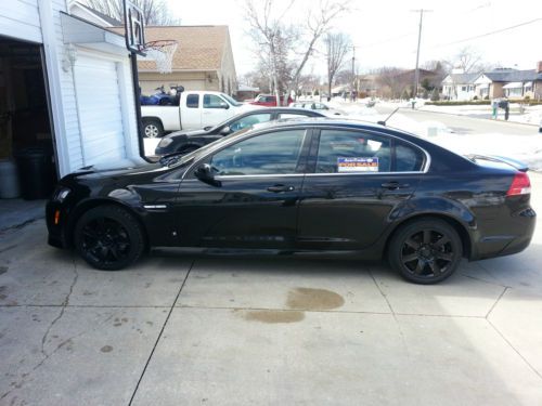 2009 pontiac g8 sedan 4-door