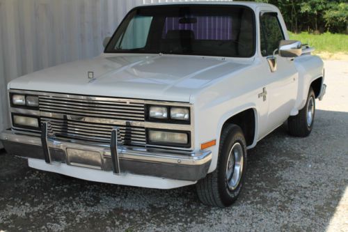 1984 stepside short wheel base corvette white  restored in 2004 garage kept