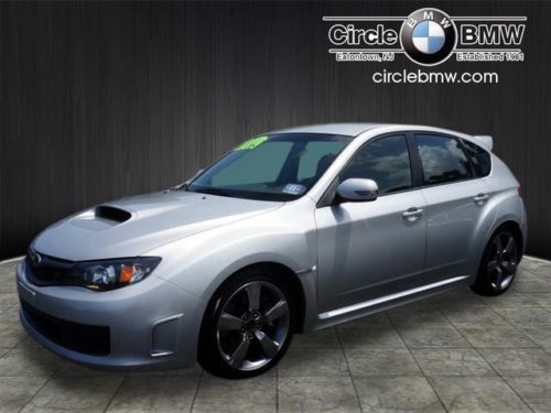 Wrx sti manual 2.5l 4x4 vanity mirrors vehicle stability assist xenon headlights