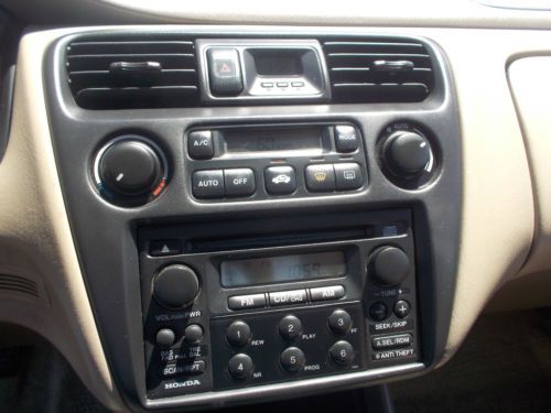 1998 Honda Accord NO RESERVE, image 4