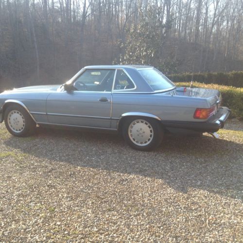 560 SL coupe/roadster.  Diamond Blue, Blue Leather upholstery.  hard & soft top., US $16,000.00, image 6