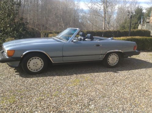 560 SL coupe/roadster.  Diamond Blue, Blue Leather upholstery.  hard & soft top., US $16,000.00, image 8