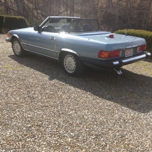560 SL coupe/roadster.  Diamond Blue, Blue Leather upholstery.  hard & soft top., US $16,000.00, image 10